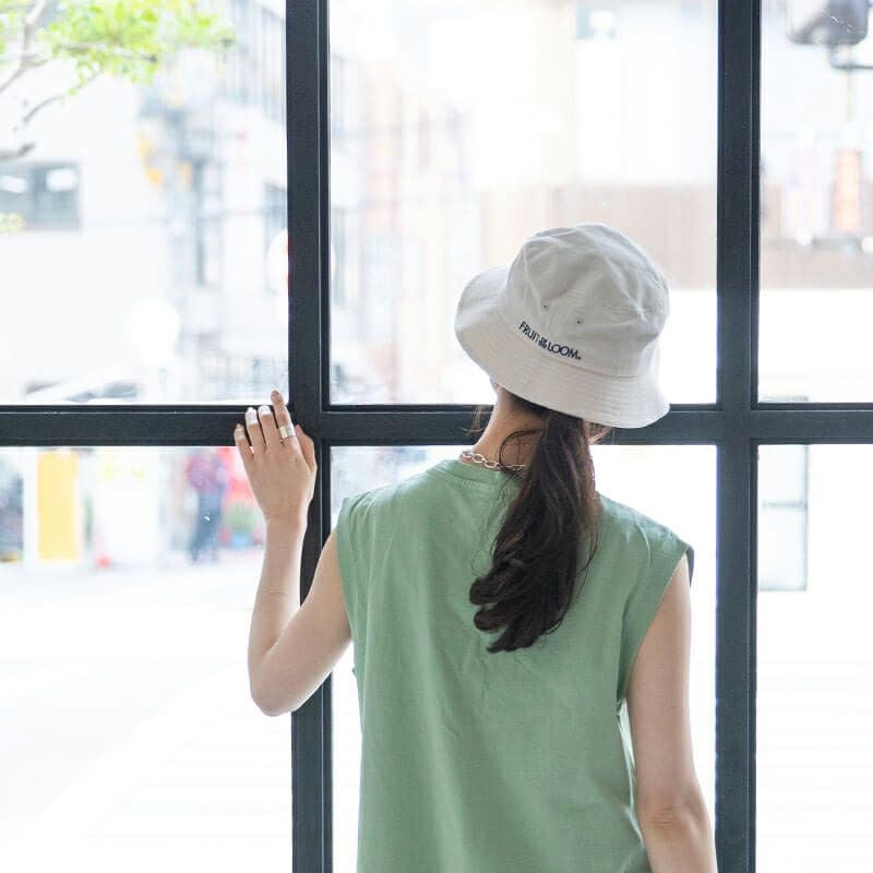 子 ハット　レディース FRUIT OF THE LOOM フルーツオブザルーム ロゴ エンブレム バケット ハット