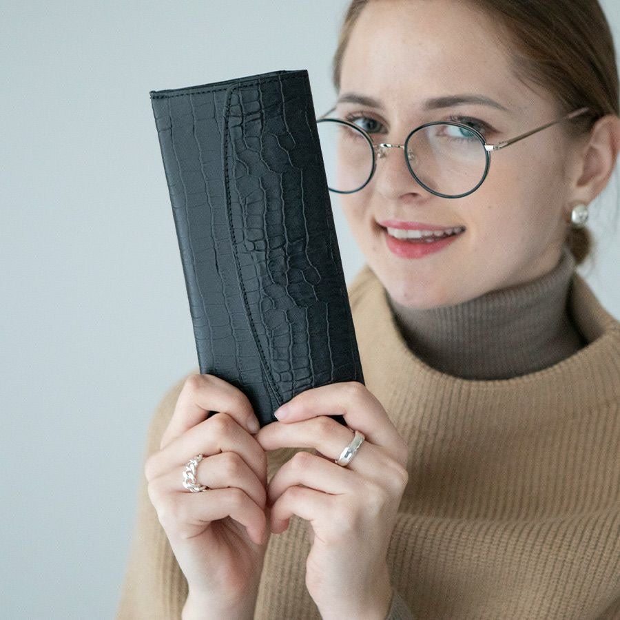 未使用 プラダ ☆ 総シルク 刺繍 総柄 長財布 イタリア製 黒 ボタニカル柄 PRADA - 未使用 プラダ ☆ 総シルク 刺繍 総柄 長財布 イタリア製 黒