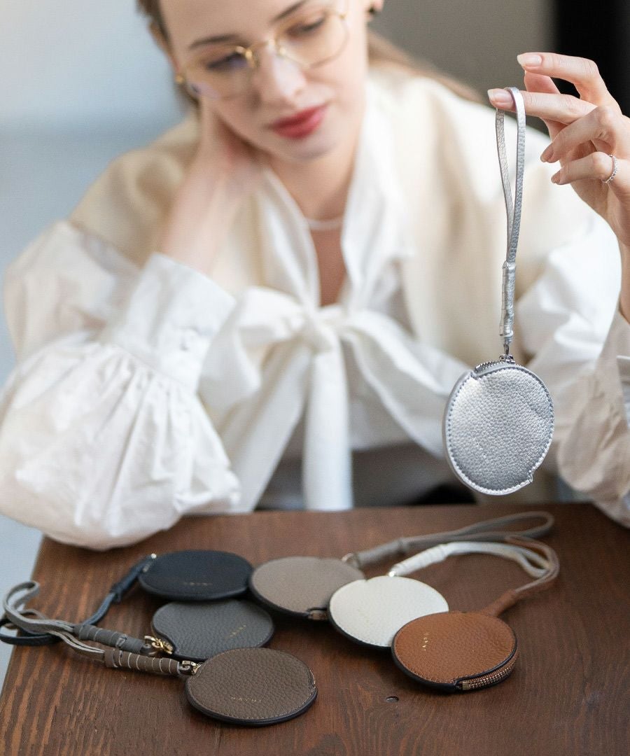 本革 丸型 バッグチャーム コインケース Marl マール