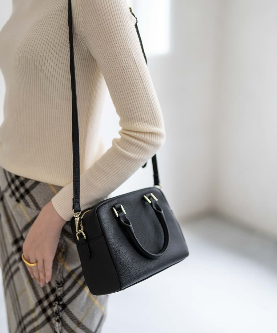 本革 2way スクエア ハンドバッグ ショルダーバッグ Carret カレ ブラック