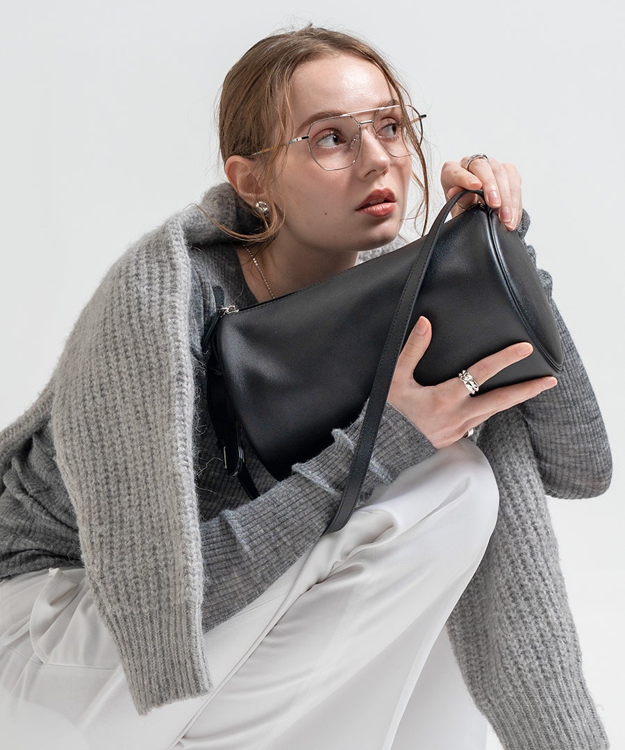 aoriさん&MAISON HAYNIコラボ Calmeanoir カルメノワール 本革 ショルダーバッグ