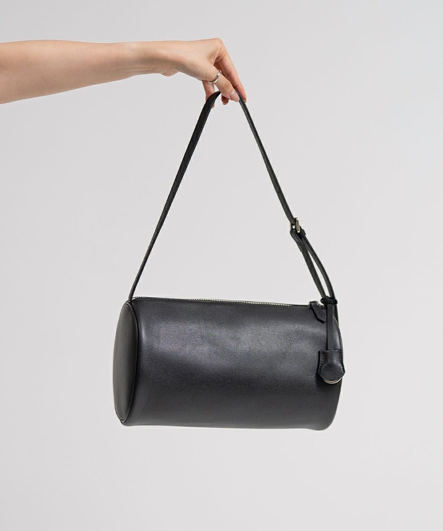 aoriさん&MAISON HAYNIコラボ Calmeanoir カルメノワール 本革 ショルダーバッグ