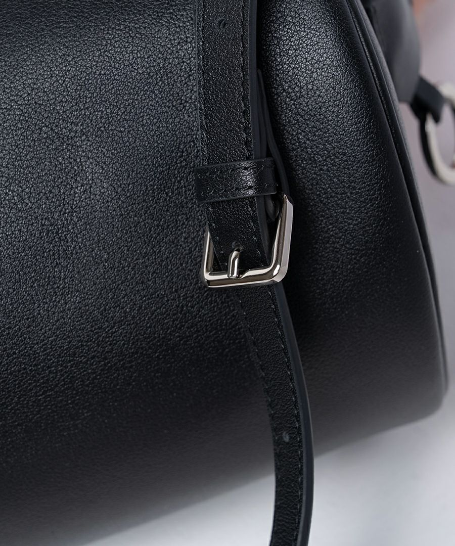 aoriさん&MAISON HAYNIコラボ Calmeanoir カルメノワール 本革 ショルダーバッグ