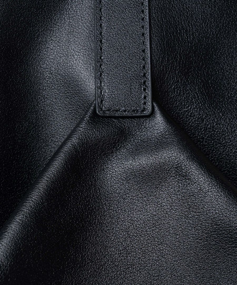 本革トートバッグ メゾンヘイニ レディースバッグ メンズバッグ Vinnen noir ヴィネノワール｜MAISON HAYNI