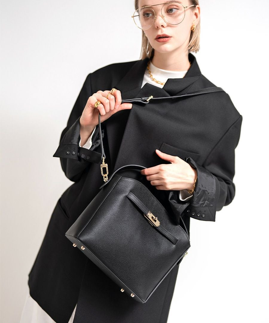 HAYNI  ヘイニ　本革バッグ　ショルダーバッグ　ハンドバッグ　本革 HAYNI（ヘイニ） 本革 ショルダーバッグ ハンドバッグ 入学式 入園式