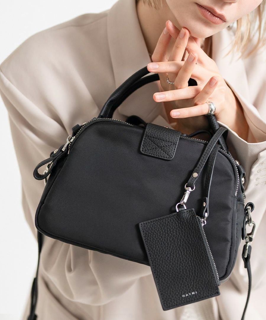 ナイロン 2way ショルダーバッグ ハンドバッグ 【 Nene Nylon Loche ネネナイロンロシェ 】