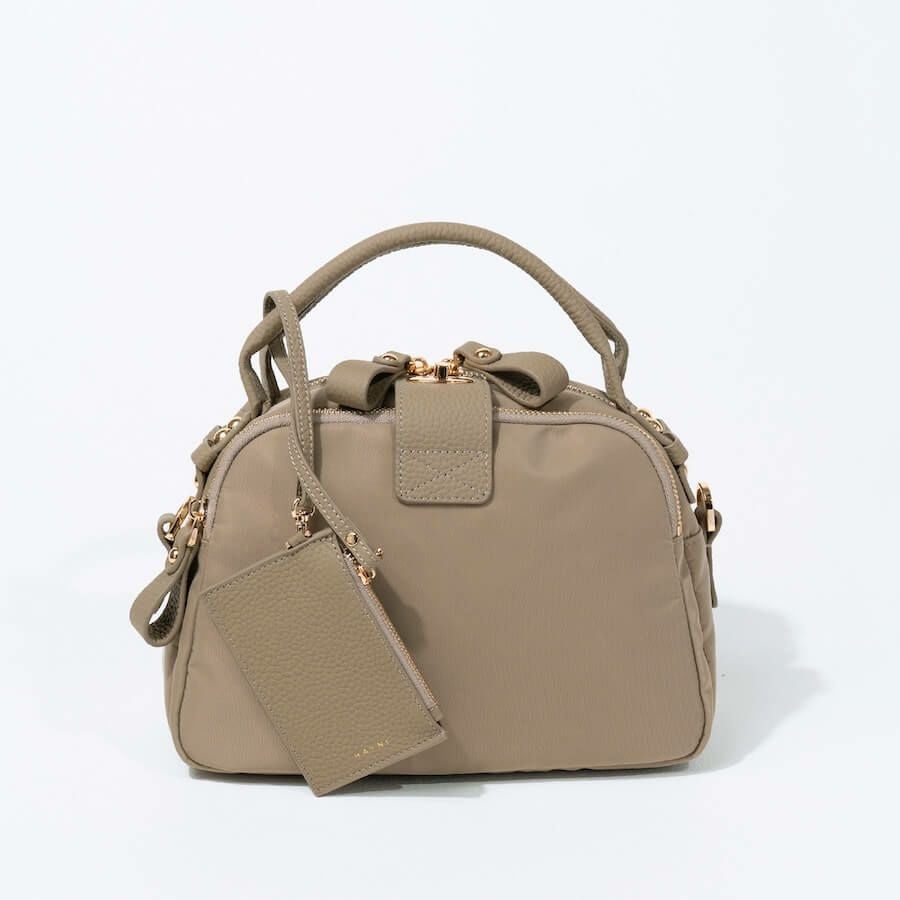 ナイロン 2way ショルダーバッグ ハンドバッグ 【 Nene Nylon Loche ネネナイロンロシェ 】 グレージュ(ゴールド金具)