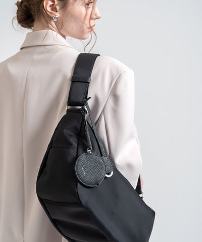 新品 HAYNI ヘイニ スヴェルタ 横長ボストンバッグ ショルダーバッグ 